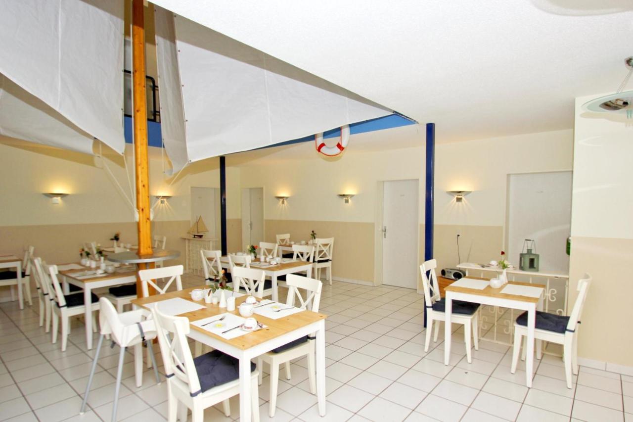 F-1010 Strandhaus Moenchgut B&B Doppelzimmer Nr 35 Lobbe Exteriör bild